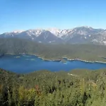 Tolles In Mit Sonniger Terrasse By Interhome Дом отдыха Гармиш-Партенкирхен