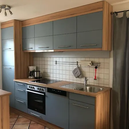 Tolles In Mit Sonniger Terrasse By Interhome Дом отдыха