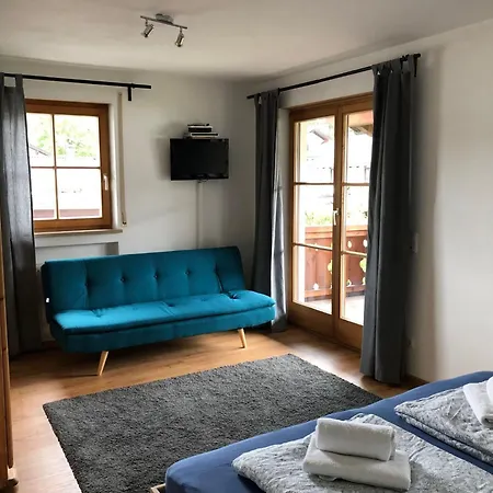 Tolles In Mit Sonniger Terrasse By Interhome Дом отдыха