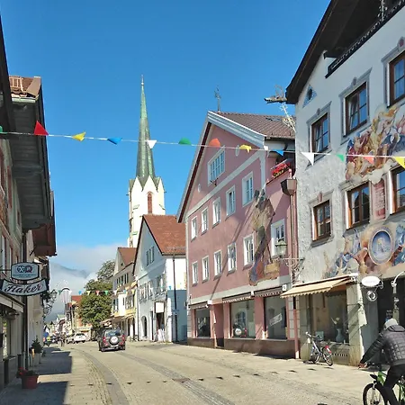 Tolles In Mit Sonniger Terrasse By Interhome Nyaraló Garmisch-Partenkirchen