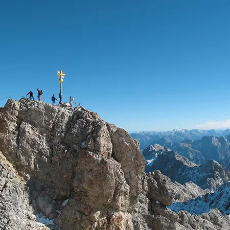 Nyaraló Tolles In Mit Sonniger Terrasse By Interhome Garmisch-Partenkirchen