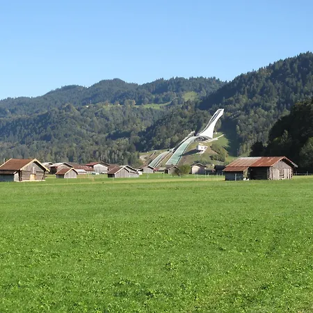 Tolles In Mit Sonniger Terrasse By Interhome Garmisch-Partenkirchen