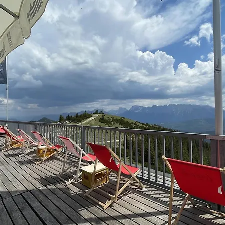 Tolles In Mit Sonniger Terrasse By Interhome Nyaraló