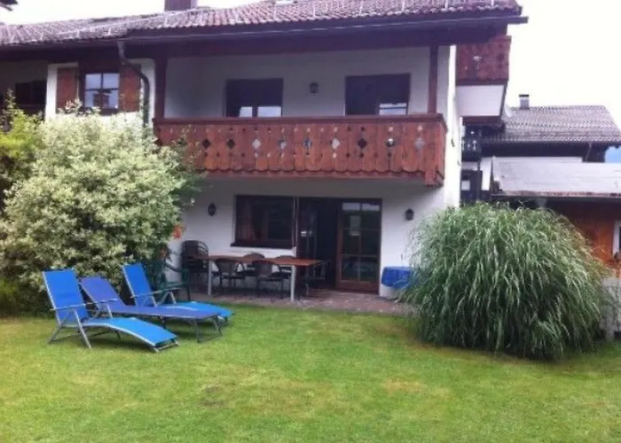 Holiday home Tolles In Mit Sonniger Terrasse By Interhome